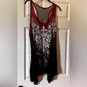 Vocal tunic. Beautiful and flattering 🖤 used but great condition. Tag worn